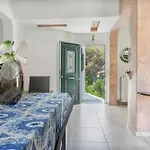Mouria House
