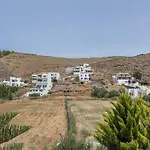 Mouria House Apartmán *