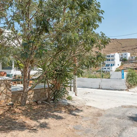 Mouria House Apartman *